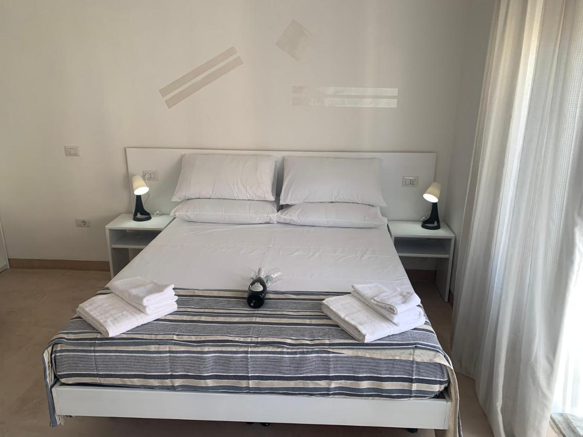 La Piazza Beb Bed & Breakfast Tropea Exterior photo