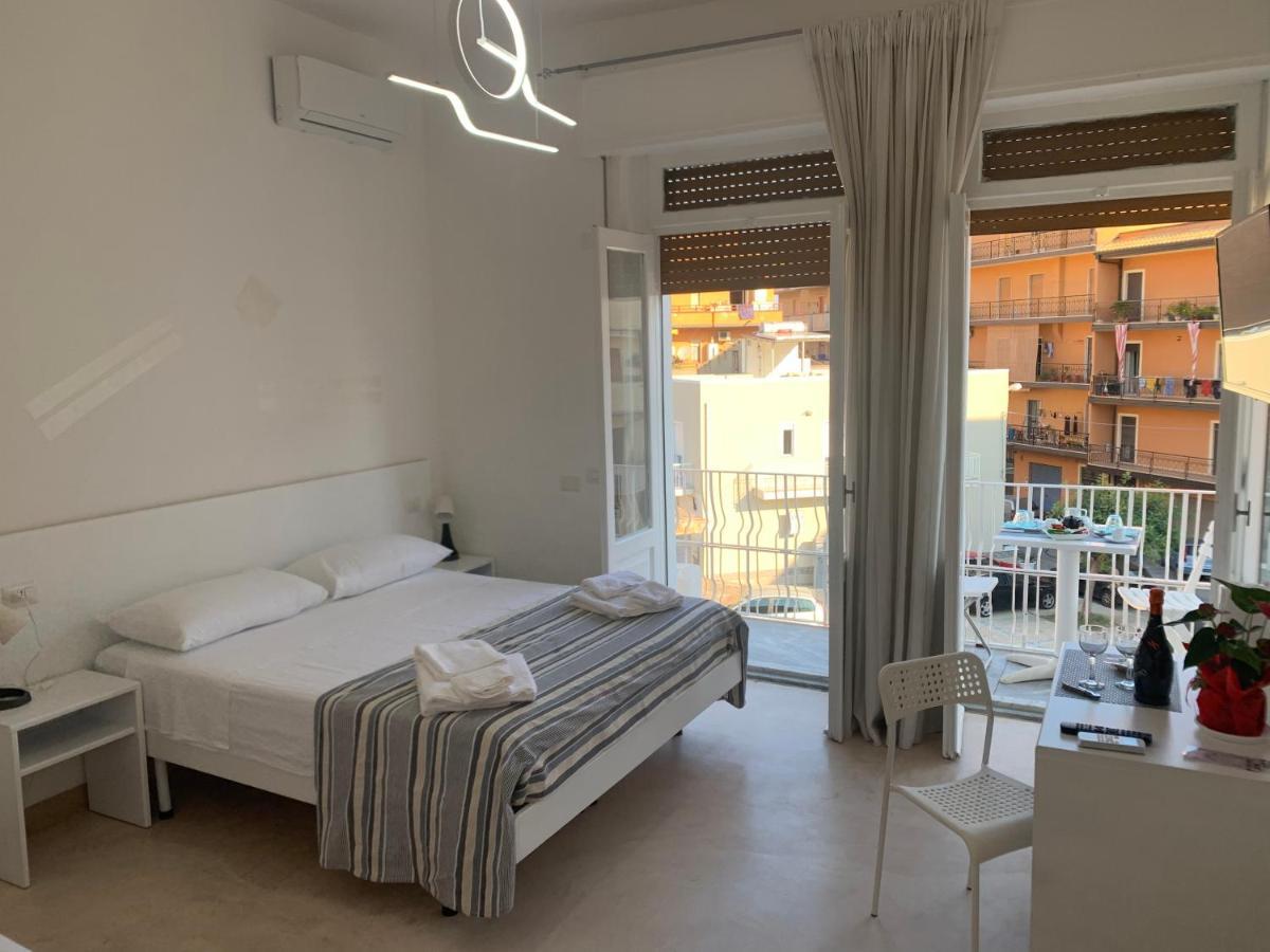 La Piazza Beb Bed & Breakfast Tropea Exterior photo