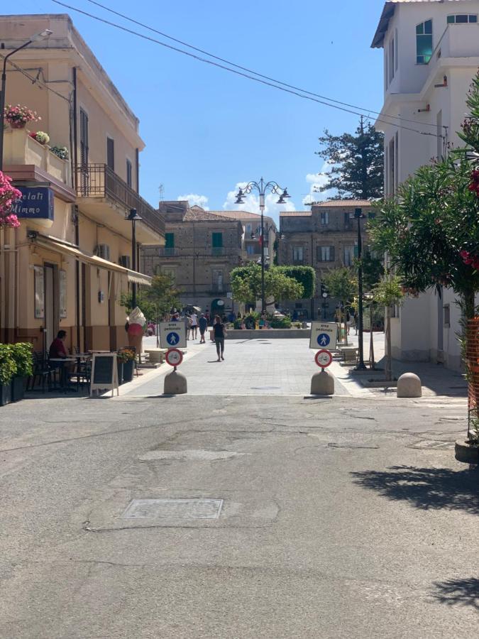 La Piazza Beb Bed & Breakfast Tropea Exterior photo