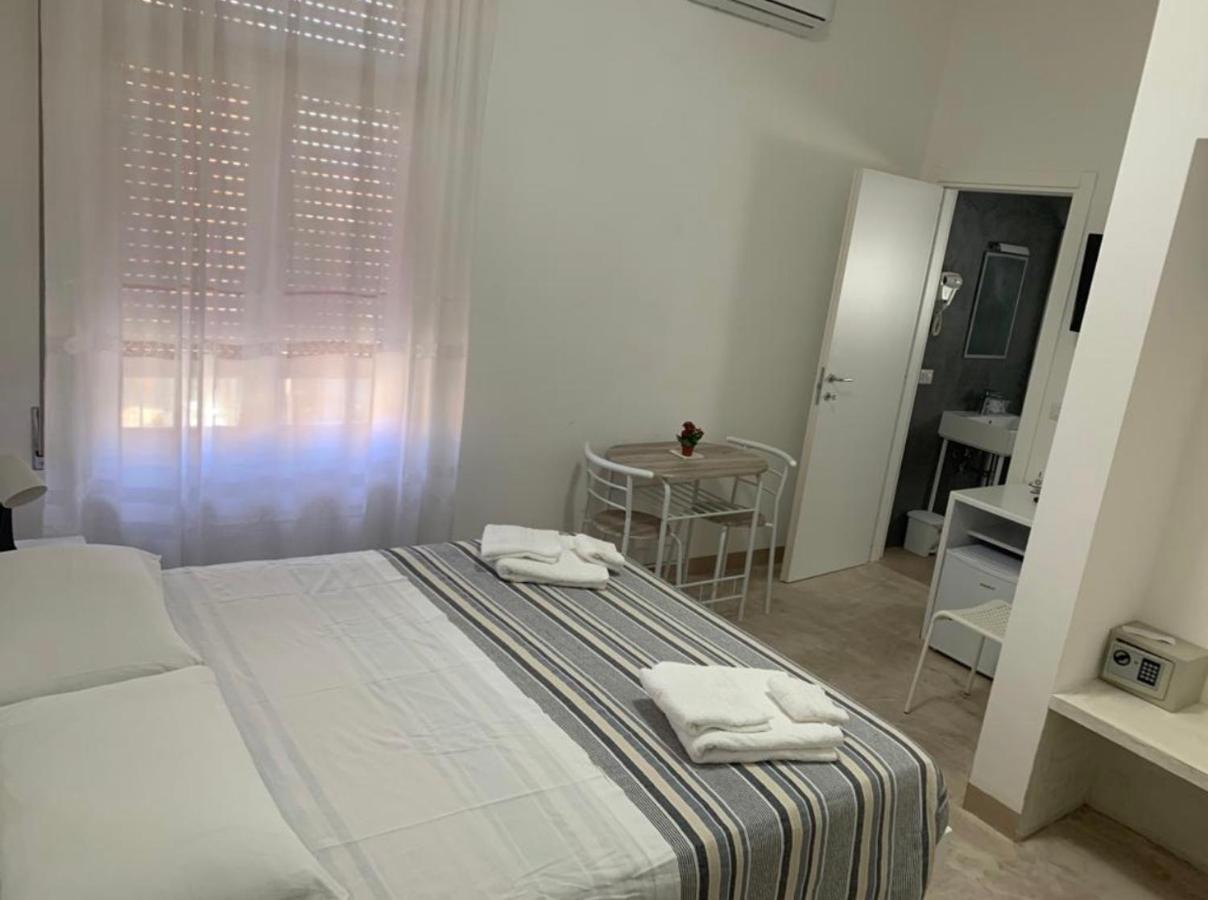 La Piazza Beb Bed & Breakfast Tropea Exterior photo