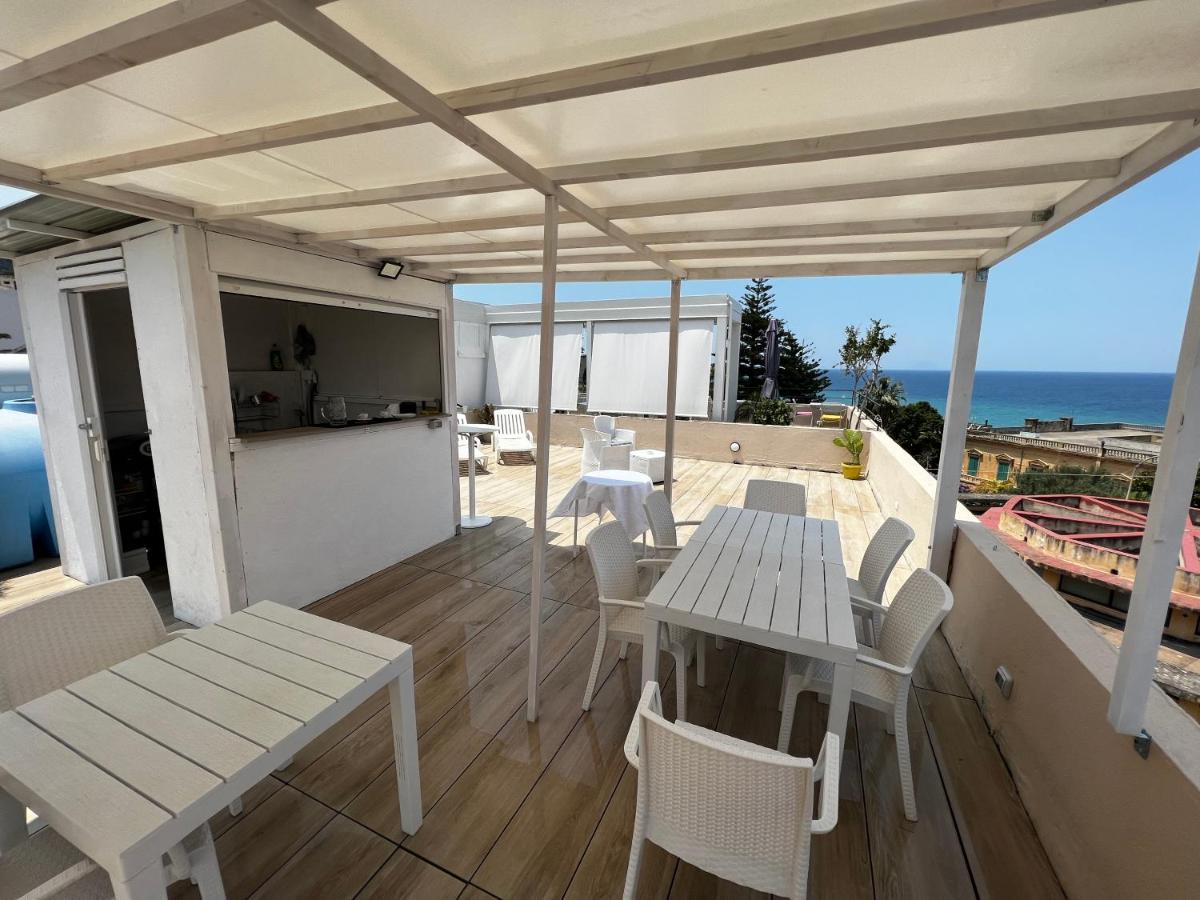 La Piazza Beb Bed & Breakfast Tropea Exterior photo