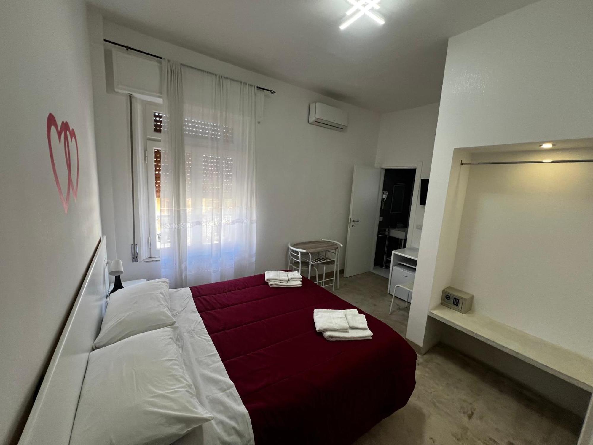 La Piazza Beb Bed & Breakfast Tropea Exterior photo